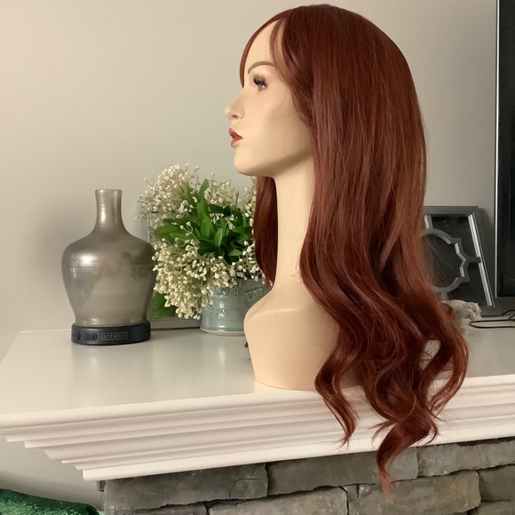 NWT Beautiful Auburn Wig - Picture 7 of 10